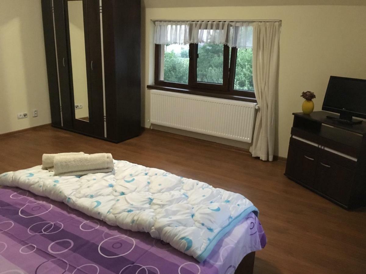 Casa In Zona Linistita, Campia Turzii Villa Luaran gambar