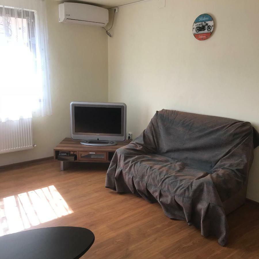 Casa In Zona Linistita, Campia Turzii Villa Luaran gambar
